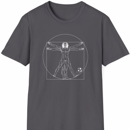 Grå T-skjorte med hvit strekillustrasjon av Da Vincis vitruviske mann med fotball.