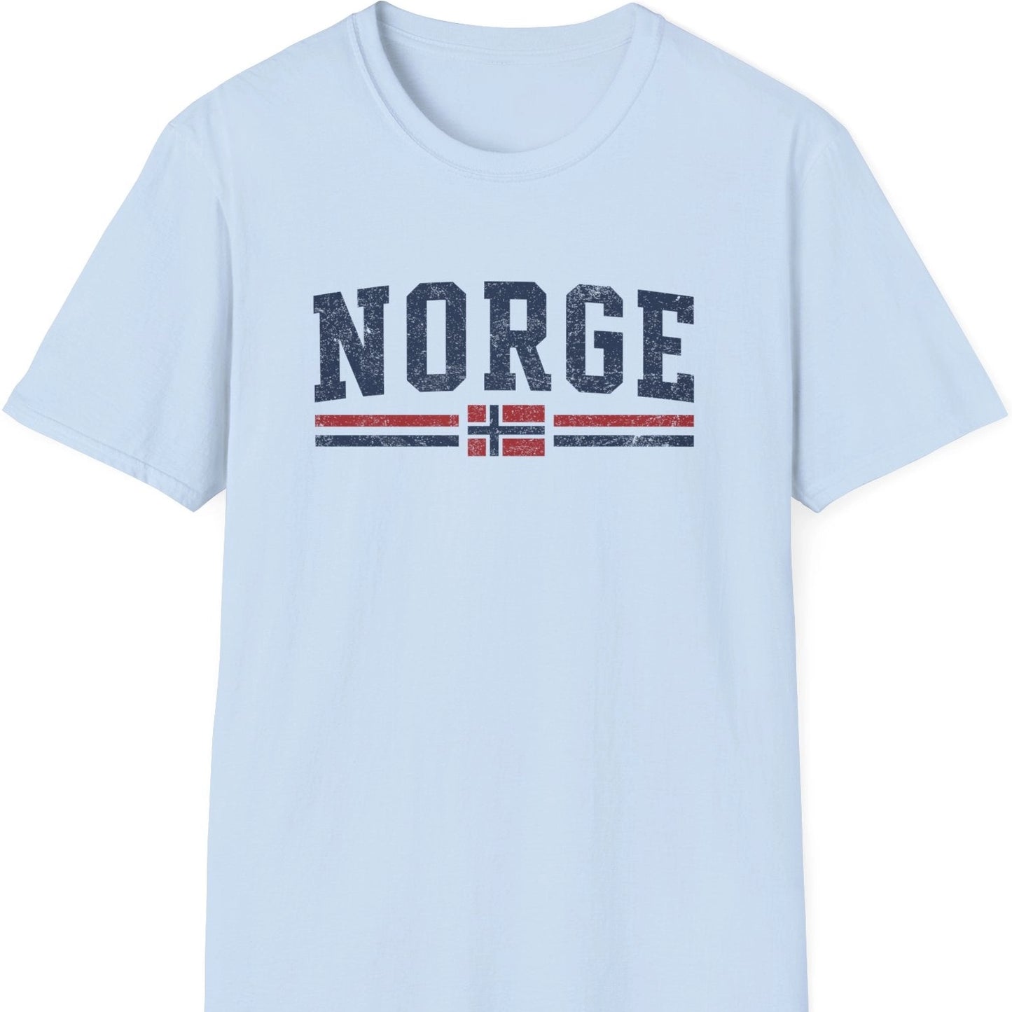Lys blå T-skjorte med skriften Norge og norsk flagg. Retro utseende. 