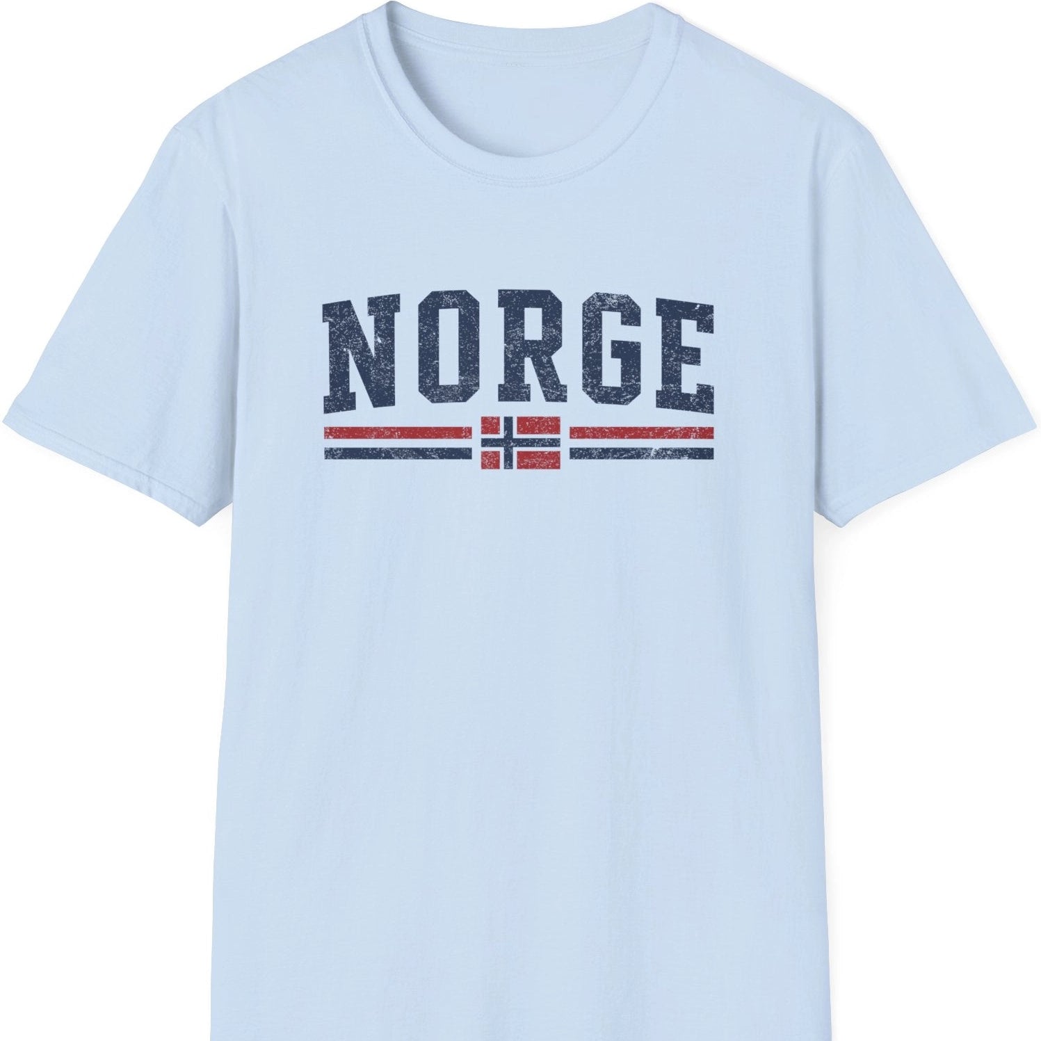 Lys blå T-skjorte med skriften Norge og norsk flagg. Retro utseende. 