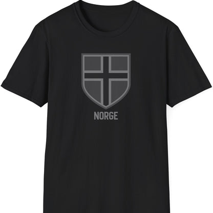 Svart t-skjorte med minimalistisk skjold og teksten "Norge"